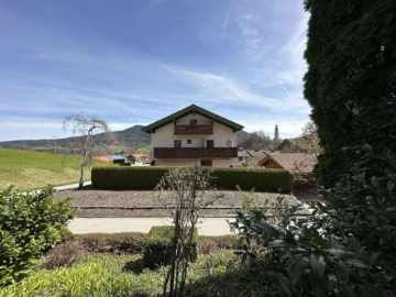 Fünf Wohnungen *** Vier bereits Frei *** Mit Berg- und Weitblick in Ruhpolding!, 83324 Ruhpoding, Traunstein, Mehrfamilienhaus (Anlageobjekt)