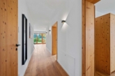 Flur EG - Zweifamilienhaus in traumhafter Lage – Wohnen & Vermieten mit Stil und viel Liebe zum Detail