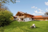Innenhof mit Garten Süd Ost - Zweifamilienhaus in traumhafter Lage – Wohnen & Vermieten mit Stil und viel Liebe zum Detail