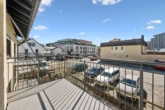 Blick vom Balkon - Neu sanierte drei Zimmer Stadtwohnung im ersten OG