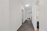 Flur - Neu sanierte drei Zimmer Stadtwohnung im ersten OG