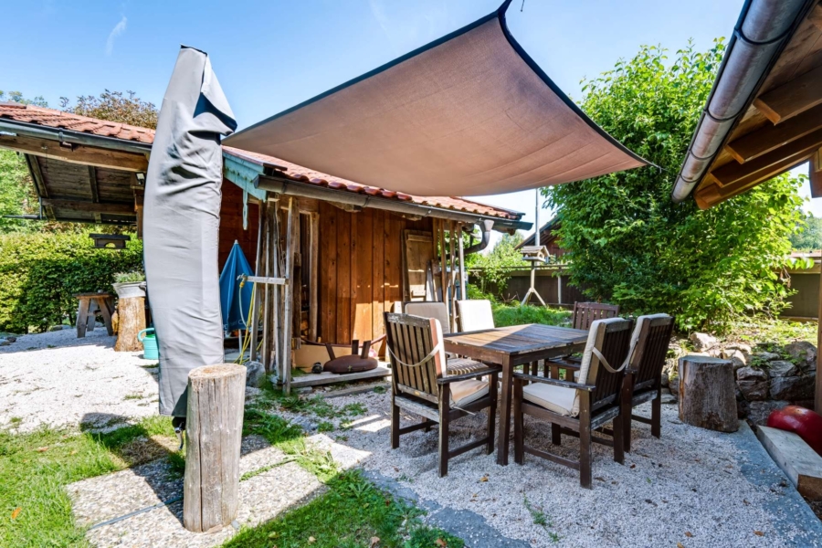 Außenbereich mit Terrasse