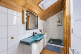 Badezimmer DG