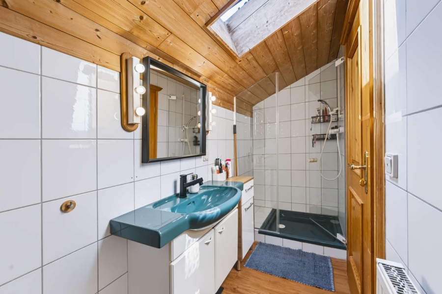 Badezimmer DG