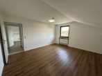Schlafzimmer 1 - Helle & gepflegte 3⅕-Zimmer-Wohnung in Surtal – frisch gestrichen & mit neuen Fenstern